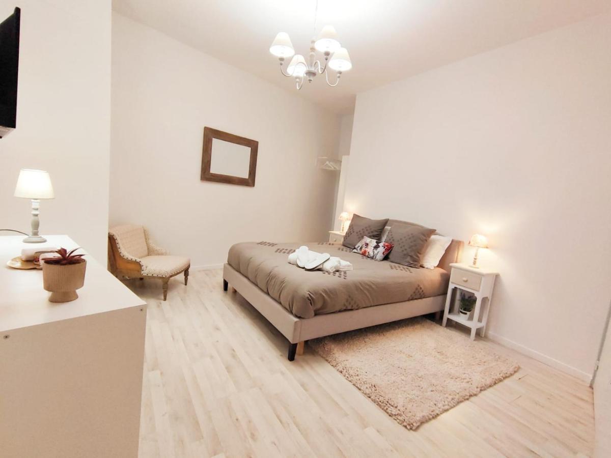 L'Echappee Belle - Terrasse 25M2 - Centre Ville - Lit Queen Size Saint-Quentin (Aisne) Exterior foto